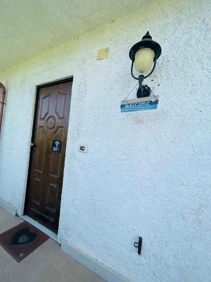 Apartamento La Casa Di Nonna Attilia Fondi Exterior foto